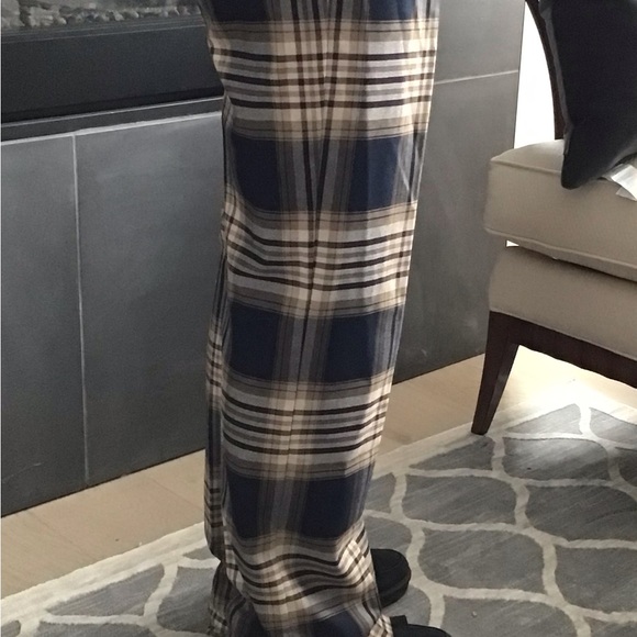 Women plaid pant is very good condition. Tristan (Canadian brand). - Picture 2 of 7